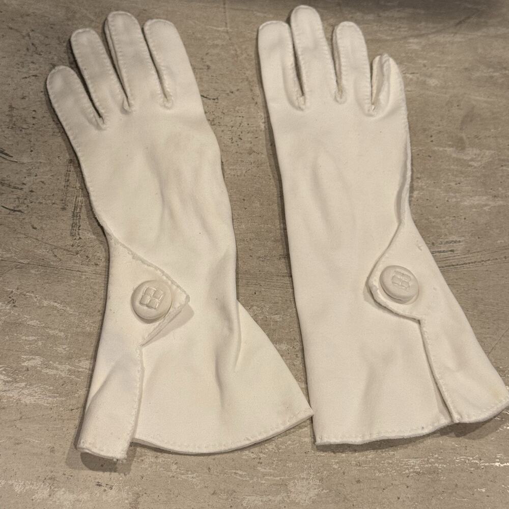 Vintage 60s Elvette Dawnelle 11 in White Gloves Button Detail Hand Sewn Made USA